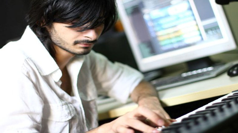 Reper “Koma”sından danışdı